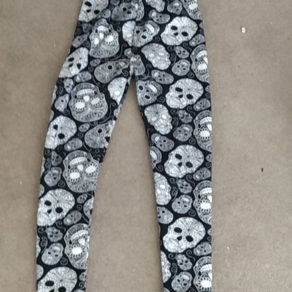 just cozy skull pants - Picture 1 of 2